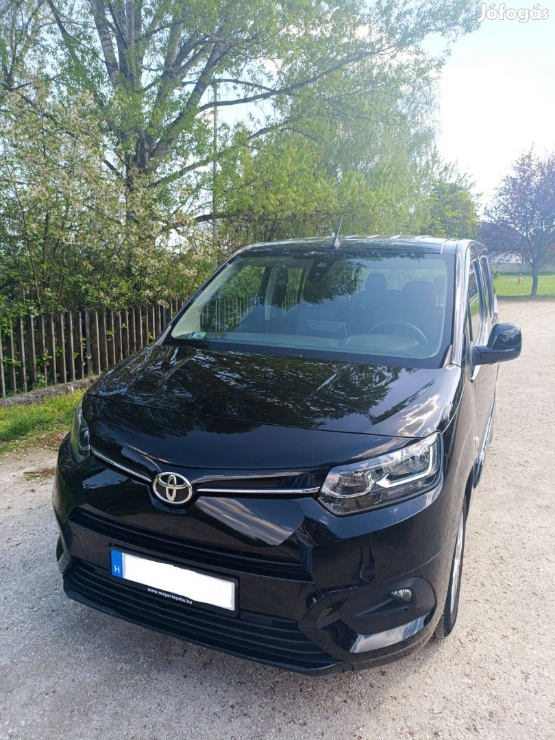Toyota Proace City Verso 1.2T Combi L1H1 [7 személy] eladó